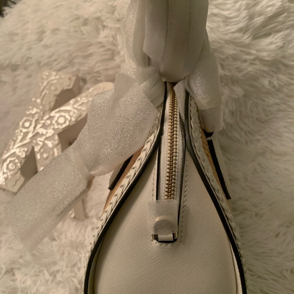 Sold!! Kate Spade ♠️ Medium leather straw satche - Picture 10 of 15